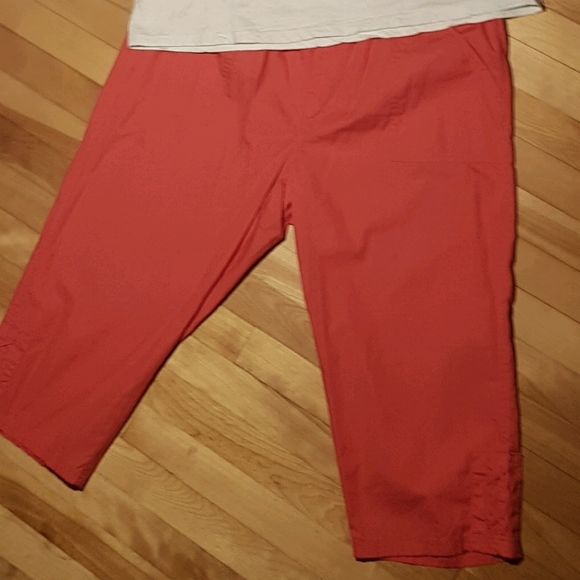 3/$20 Bright Coral Capris - Picture 5 of 10